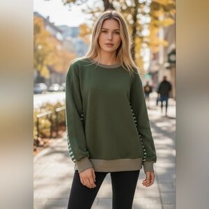 AlvaQ Womens Oversized Green Striped Sleeve Ribbed Stylish Sweatshirt NWOT Small